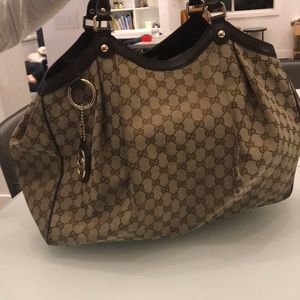 Gucci Hobo Bag size large